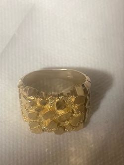 Solid 10k Yellow Gold Men’s Nugget Ring  (Size 10)