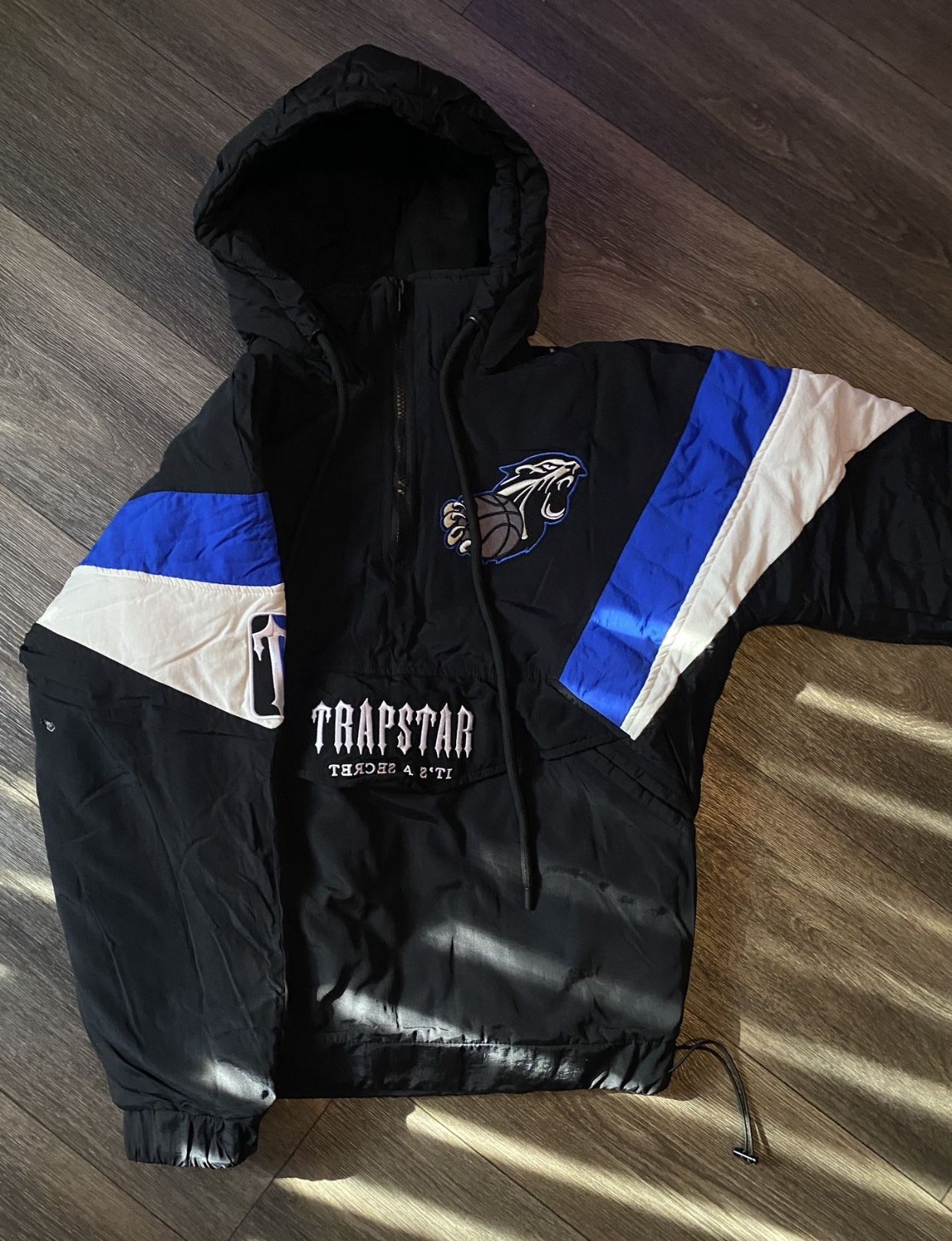 Trapstar pullover zip Jacket size small