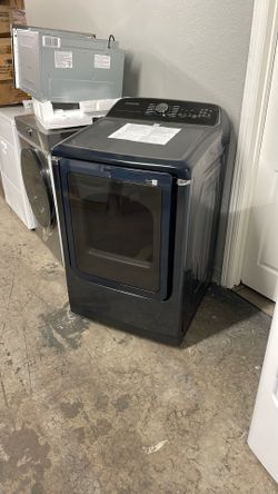 Samsung Electric Clothes Dryer - NEW