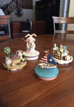 Yankee Candle Toppers.