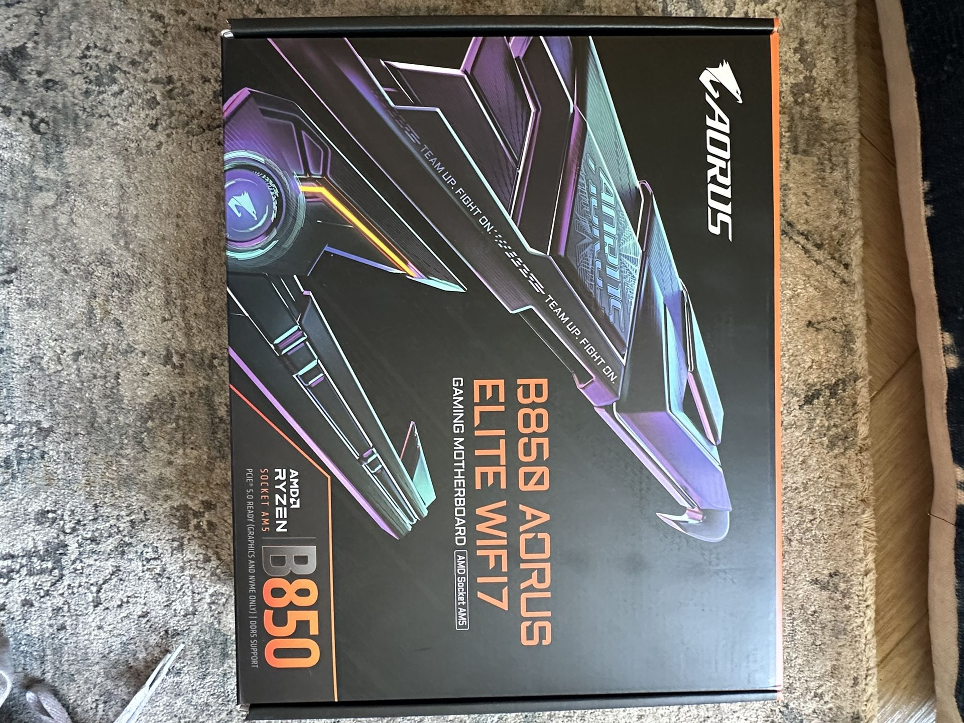 Gigabyte B850 AORUS ELITE WIFI7 motherboard box