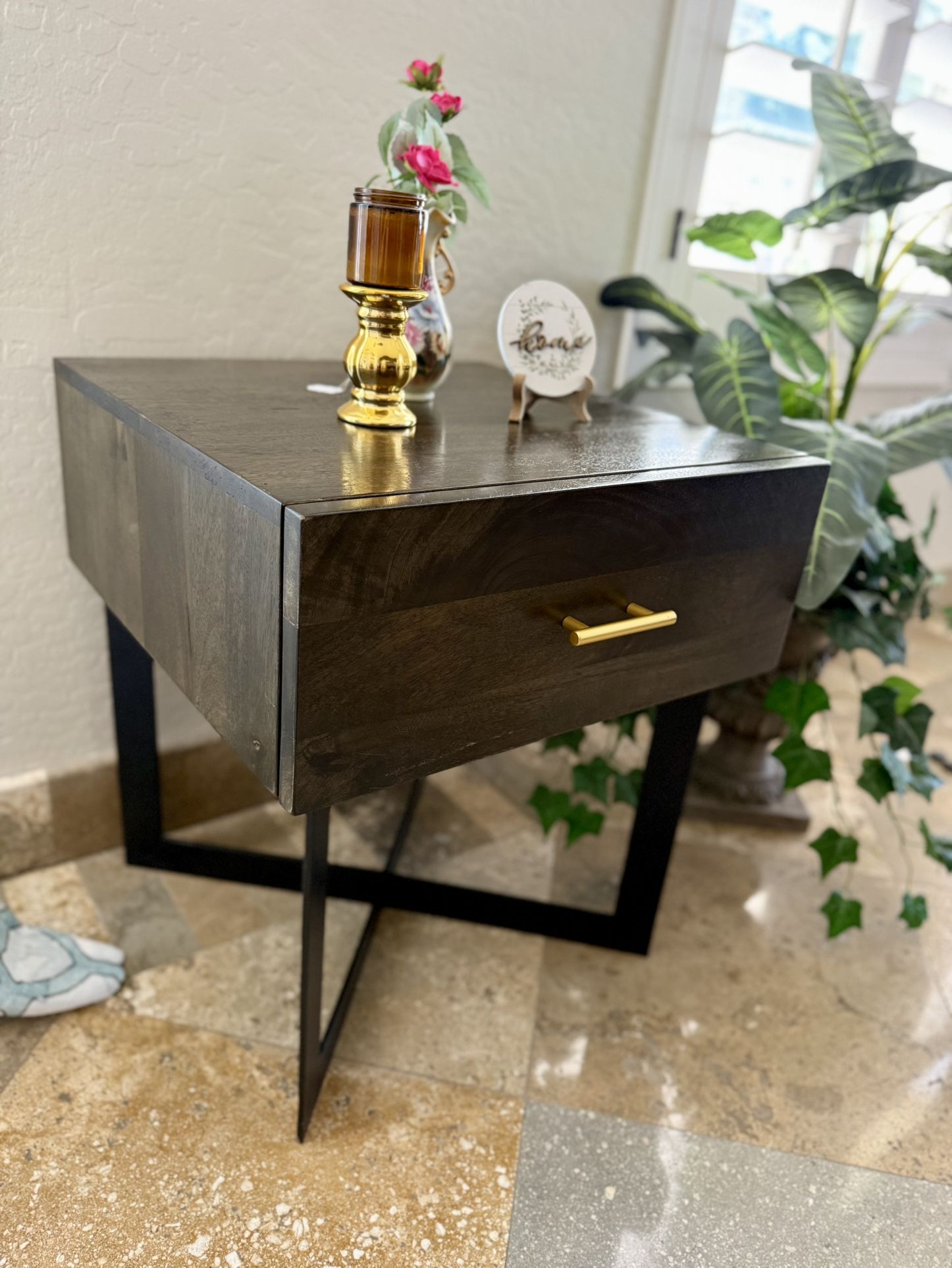 Mid Century Modern End Table 