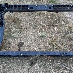 2023-2025 Kia sportage radiator support