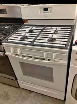 Gas Stove Good Conditions 3 Months Warranty Delivered Available