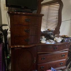 Vanity Dresser