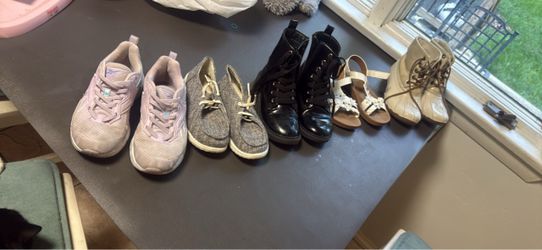 Girls shoes size 1 except for purple tennis shoes size 13