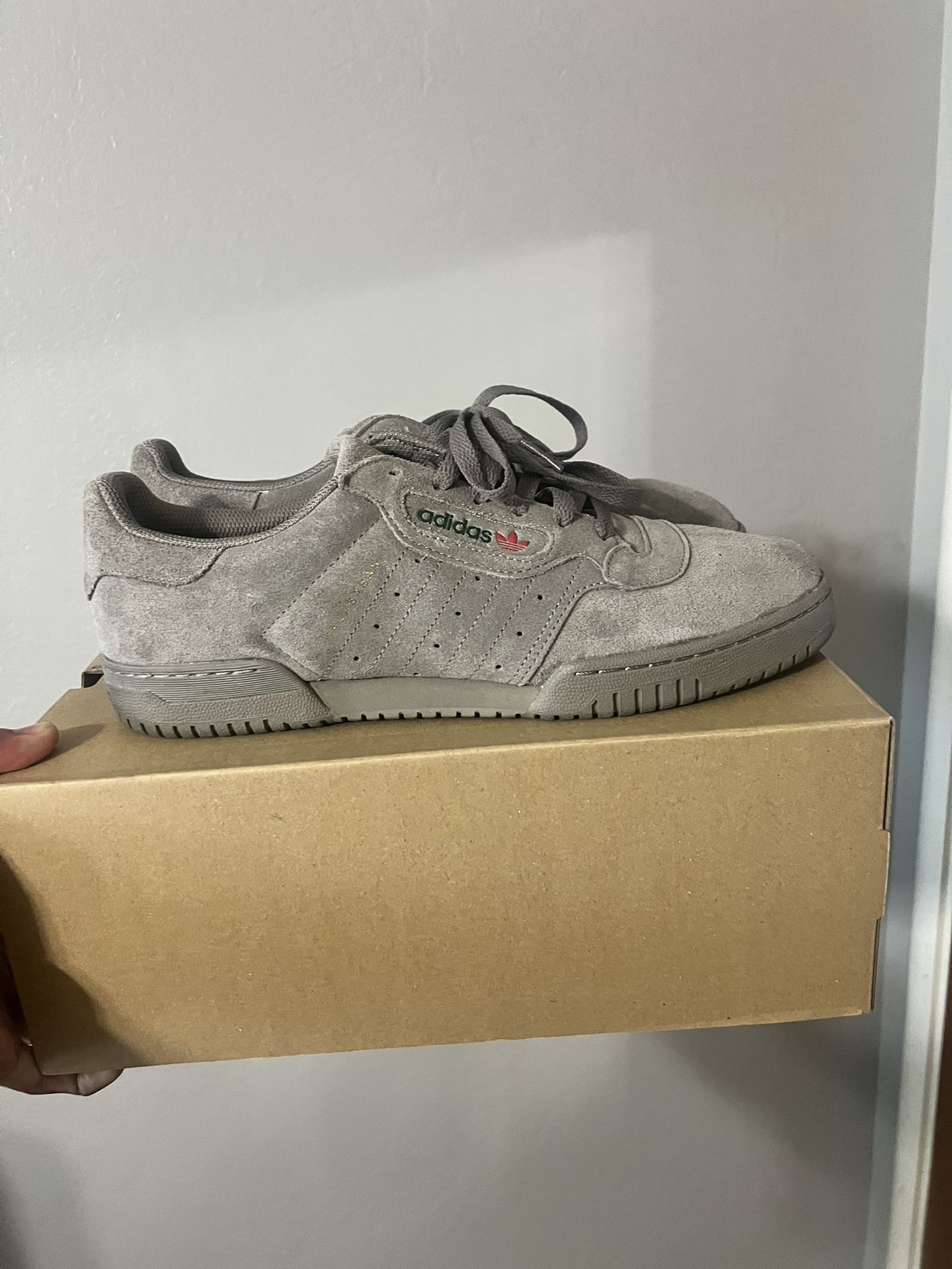 Adidas Calabasas
