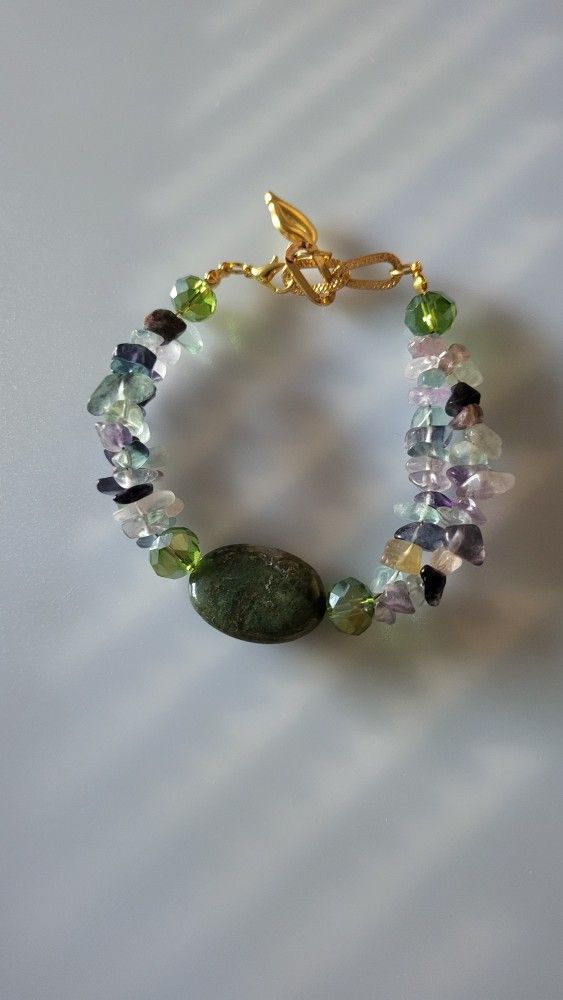 Chipped Gravel Beads Bracelet