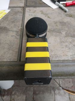 Compression microphone