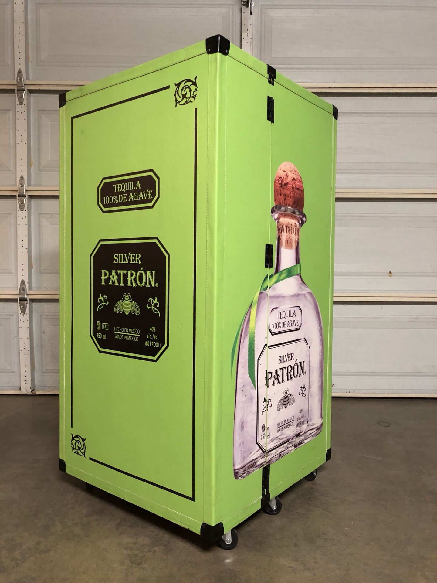 RARE TEQUILA PATRON BAR CABINET DISPLAY STORAGE GIANT BOX MINI BAR
