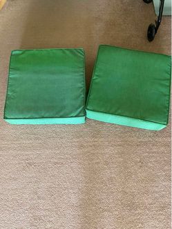 Green Square Seat Cushions – Set of 2
