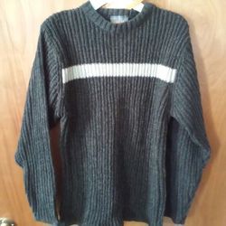 Brown boys med (9-10) Sweater