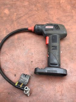 Craftsman 11586 C3 19.2V Cordless Inflator No battery or Charger Included The Craftsman C3 cordless inflator transforms 19.2V of electricity int