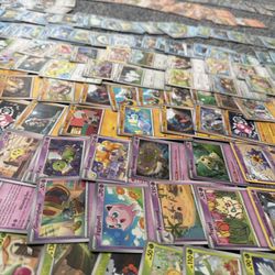 200 Pokémon Cards
