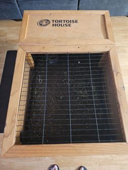 Turtle box or reptile box