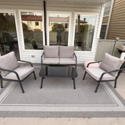 Outdoor Patio Set Plus Outdoor Rug