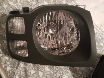 2004 Nissan XTerra Headlights