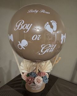 Gender Reveal Balloon Pop