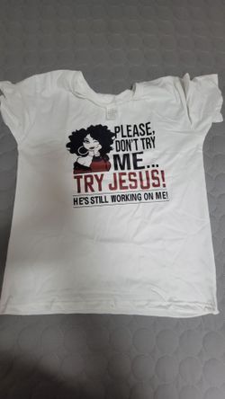 Women short Sleeve shirt.