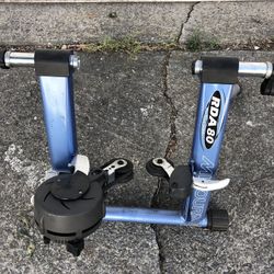 Minoura RDA80 Rim Drive Stationary Bicycle Trainer