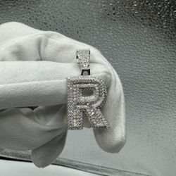 A Moissanite Initial in Sterling Silver with a CTW of 2.59 in Bugget Style