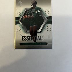 Bill Russell “Essentials” #/2999 Mint
