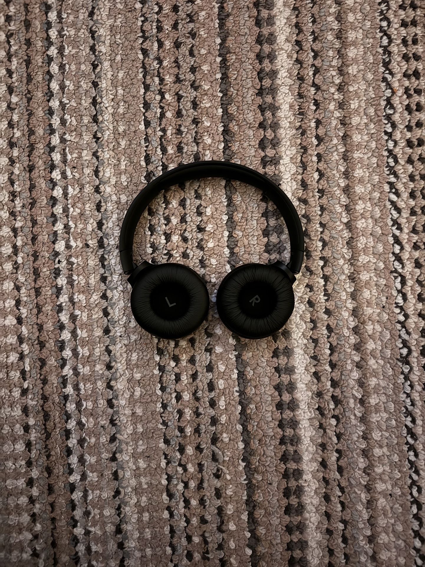 JBL WIRELESS HEADPHONES | USED