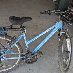 Huffy Highland 26" Ladies  Women Bike 