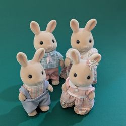 Honey bee acres rabbit family