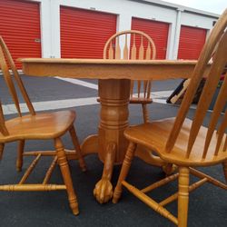 Dinning Table With Chairs 