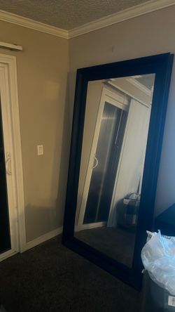 Full Body Black Mirror