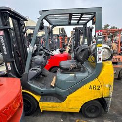 STRONG FORKLIFT FOR SALE/RENT!!!
