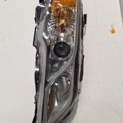 2013 to 2015 Acura RDX headlight passenger New