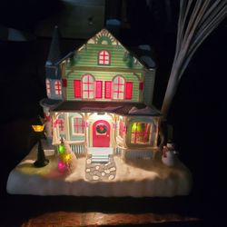 2001 Avon Christmas House