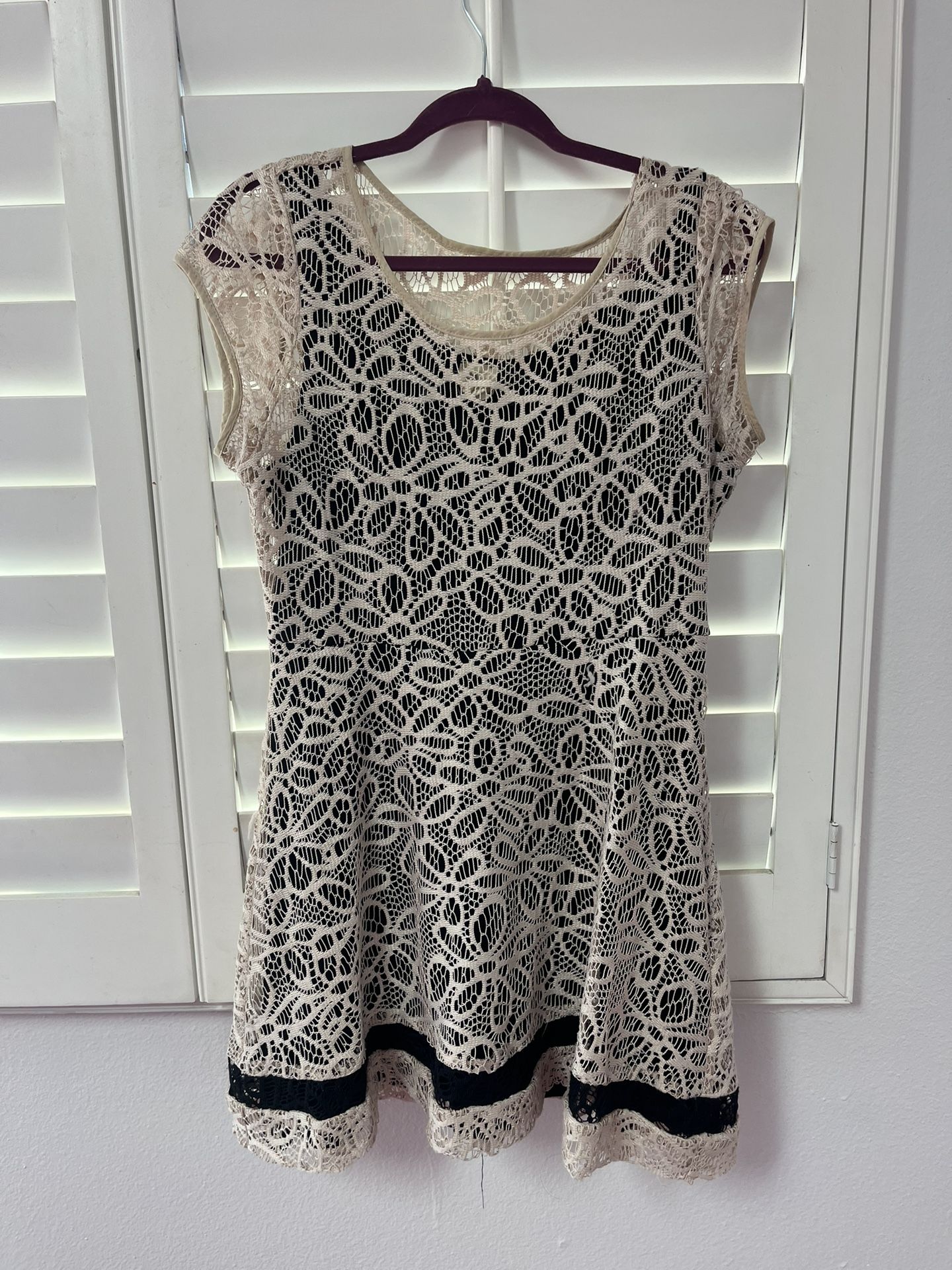 Lacy Short Dress--size L