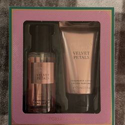 Velvet Petals Perfume Set 