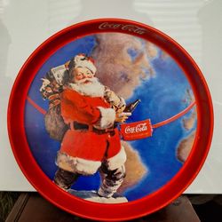 Round Coca Cola Coke Santa Clause Christmas Metal Tray - 1991 B7618