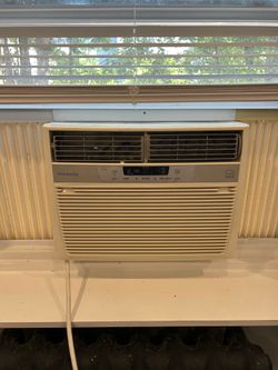 10,000 btu Air Conditioner - I CAN DELIVER-Window AC