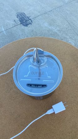 Pet water fountain