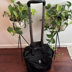 Travel pro FlightCrew Rolling Tote Bag