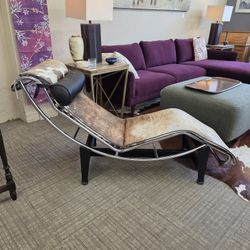 LeCORBUSIER LC4 Cowhide Chaise (AS IS)