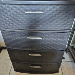 2 Plastic Container With Drawers 