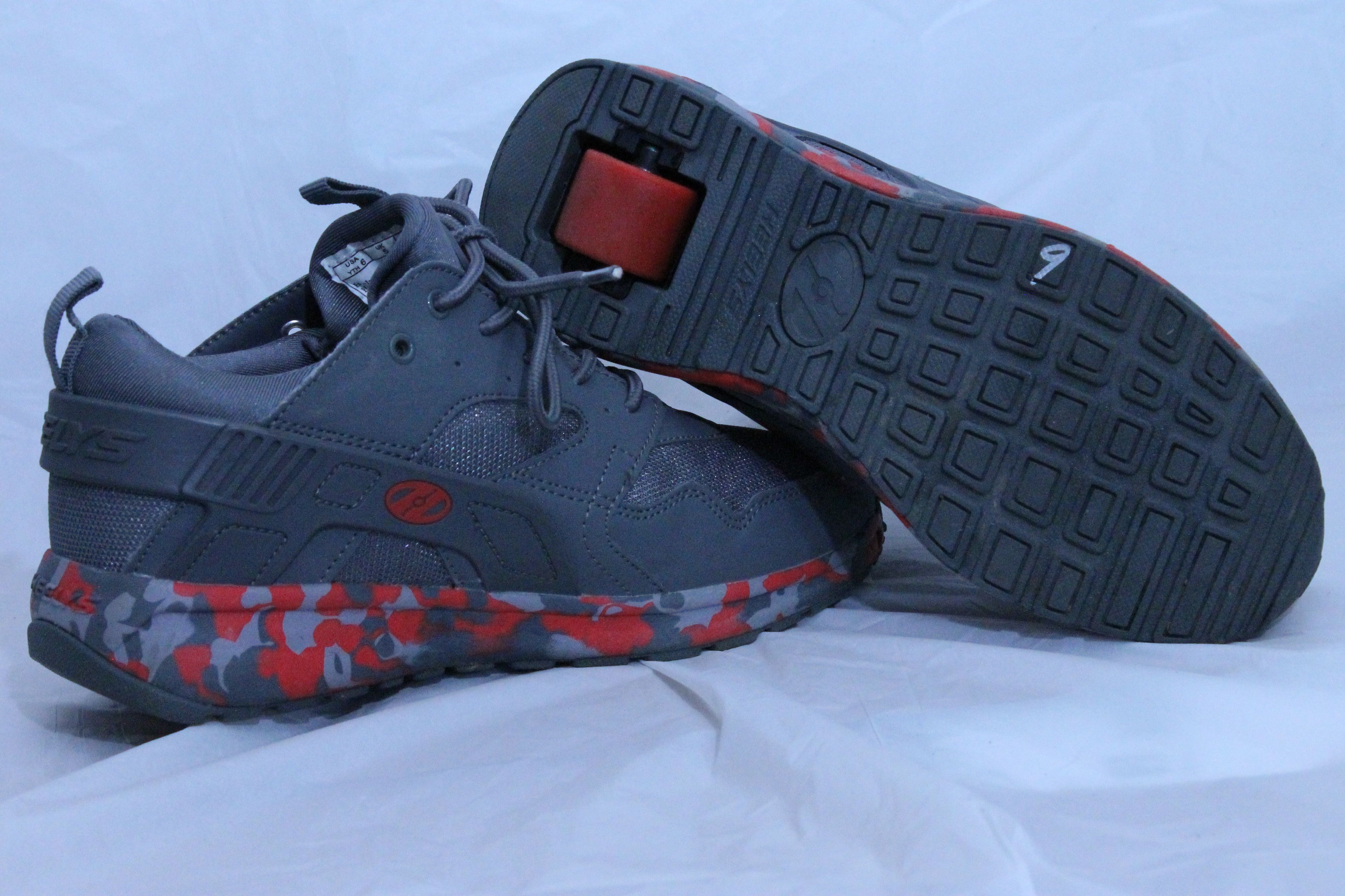 Heelys- youth size 6