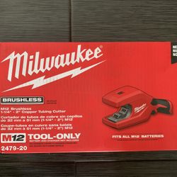Milwaukee M12 1”1/4-2” Tube Cutter. 