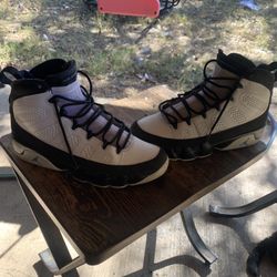 Jordan Retro 9