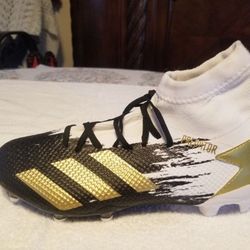 Adidas predator 20.3 Size 8.5 - 7.5