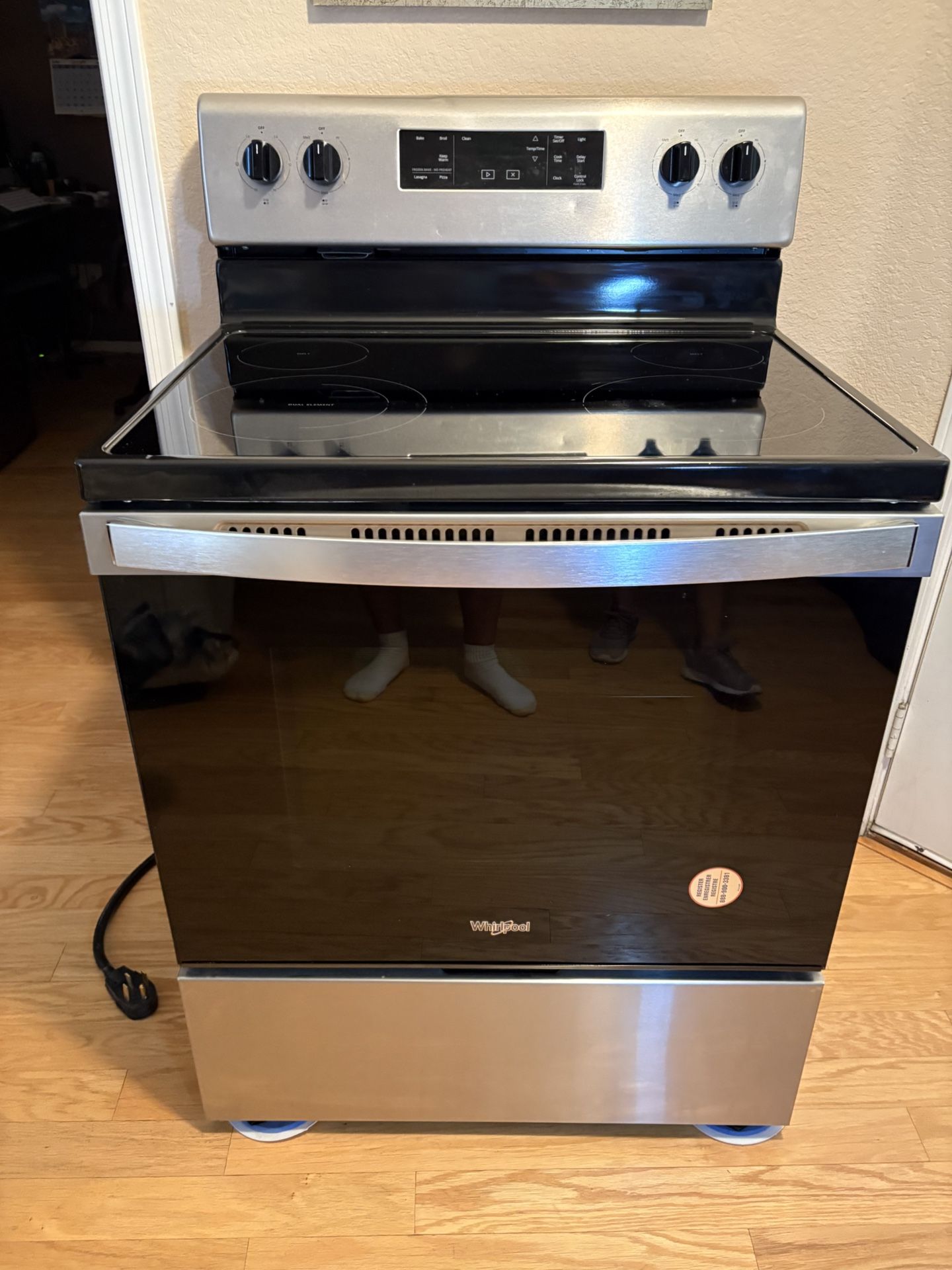 Whirlpool stainless Stove