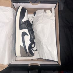 Jordan 1 Low Mocha ( P S)