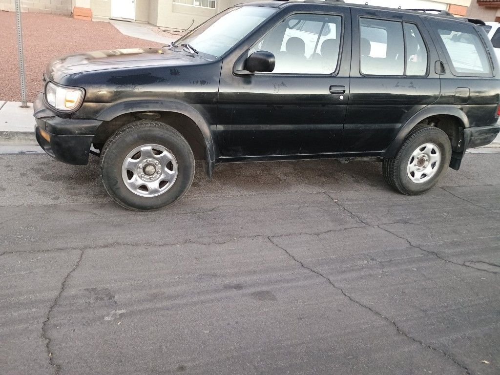 1997 Nissan Pathfinder for Sale in Las Vegas, NV - OfferUp