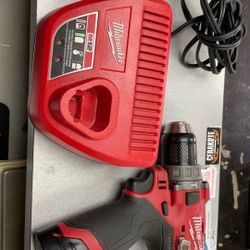 Milwaukee Tools Combo Set 2504-20